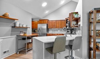 955 Bridge Crest Dr SE, Ada, MI 49301