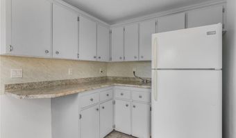 175 Kay St, Newport, RI 02840