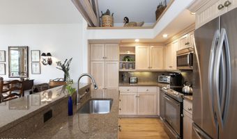 111 Scott Hill Rd 17, Beaver Creek, CO 81620