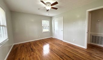 322 Magnolia Dr, Adel, GA 31620