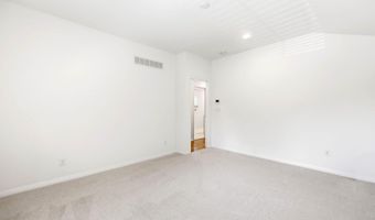 1007 Evergreen Rd, Anchorage, KY 40223