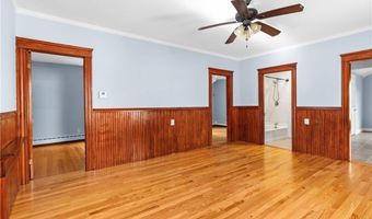 401 Old River Rd, Lincoln, RI 02838