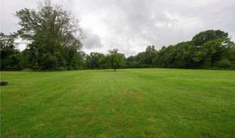 2984 Massillon Rd, Akron, OH 44312