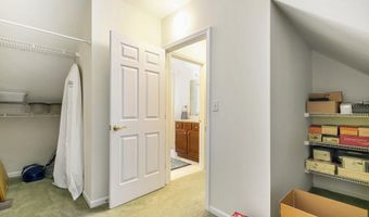 2736 Aspen Ct, Ann Arbor, MI 48108