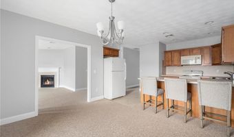 200 Roger Williams Ave 417, East Providence, RI 02916