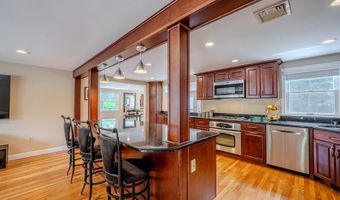 13 Lantern Ln, Billerica, MA 01821