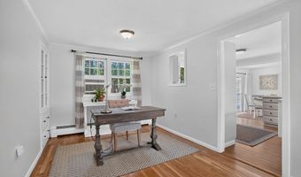 8 Charlotte Dr, Andover, MA 01810
