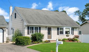 728 Neptune Ave, Beachwood, NJ 08722