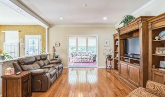 14 Hot Springs Ter, Barnegat, NJ 08005
