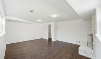 9831 SINGLETON Dr, Bethesda, MD 20817