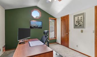 5310 Dorsett Dr, Madison, WI 53711