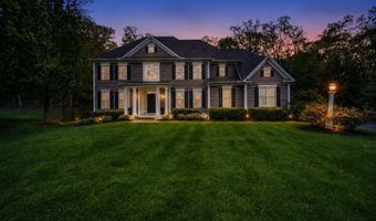 16 Sweetheart Mountain Rd, Canton, CT 06019
