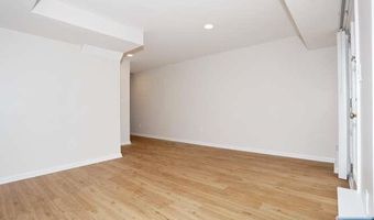 90 Elm St, Allendale, NJ 07401