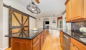135 Lonetree Cir, Advance, NC 27006