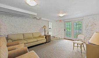 301 Valley Rd, Cos Cob, CT 06807