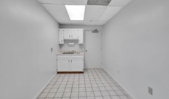 329 W Main St, Abingdon, VA 24210