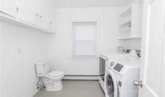 9 Farnum Ave, North Providence, RI 02911