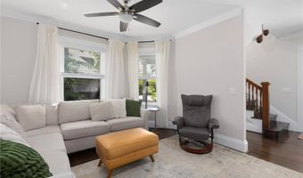 157 Arnold Ave, Cranston, RI 02905