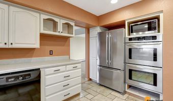 6411 Ridge Tree Cir, Anchorage, AK 99507