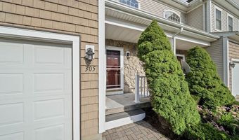 305 Rembrandt Way 305, Abington, MA 02351