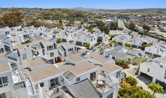 351 Shoemaker Ln, Solana Beach, CA 92075