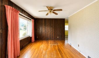 5 Knauf Ln, Albany, NY 12211