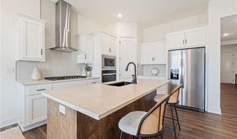 1470 N 162nd Ter, Basehor, KS 66007