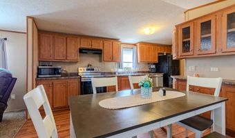 2420 E Willow Creek Dr, Amarillo, TX 79108