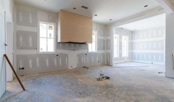 195 Shady Grv, Alpharetta, GA 30009