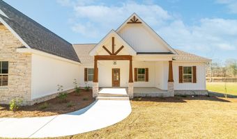 725 Waterford Way, Ashford, AL 36312
