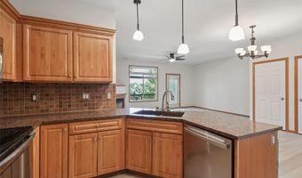 503 Maggie Ln, Altoona, IA 50009