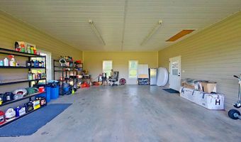 190 Claytie Douglas Rd, Alma, GA 31510