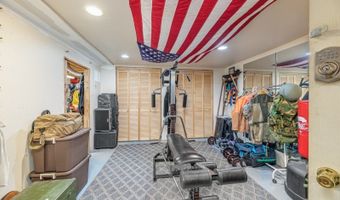 6 Colonial Cir, Alloway, NJ 07418