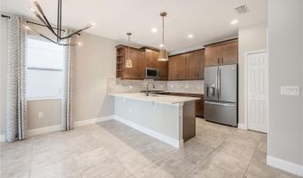 7212 PARADISO Dr, Apollo Beach, FL 33572