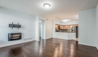 922 W Summerfield Glen Cir, Ann Arbor, MI 48103