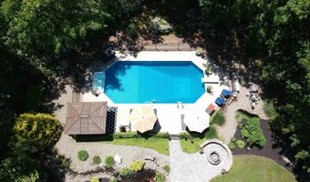 14 Teaberry Ln, Bass River, NJ 08087