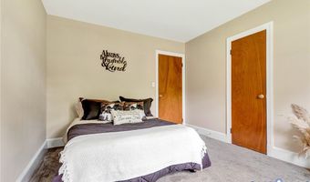 12352 Lees Ln, Ashland, VA 23005