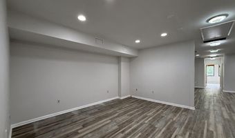 4716 WISCONSIN Ave NW, Washington, DC 20016