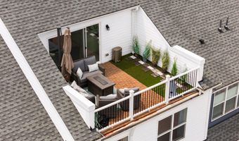 2949 Aughton Rd, Ann Arbor, MI 48105