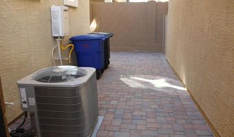 744 W FLINTLOCK Way, Chandler, AZ 85286