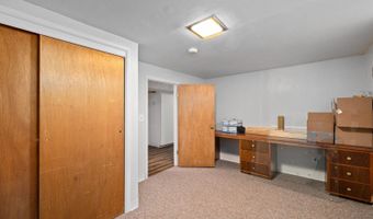 3923 MCCOMB Ave, Cheyenne, WY 82001
