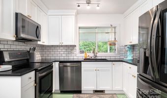 85 Lanning Ave, Asheville, NC 28806