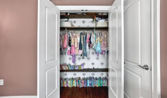 45 White Oak Ln, Aberdeen, NJ 07747