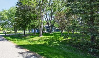 1802 Oak Knoll Dr NE, Alexandria, MN 56308