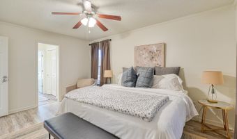 921 Hollyhock Ct, Boiling Springs, SC 29316