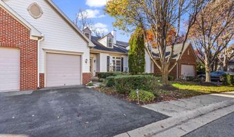 2004 GOLDEN MORNING Dr 30, Bowie, MD 20721