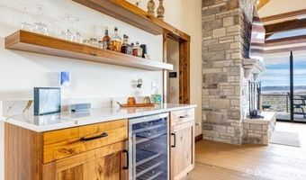 4230 N Royal Dr, Alton, UT 84710