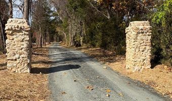 9- F Dulwich Dr, Amherst, VA 24521