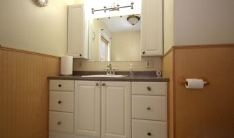 125 Grove St, Bangor, ME 04401