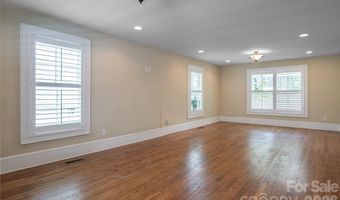 240 S Beaumont St, Asheville, NC 28801